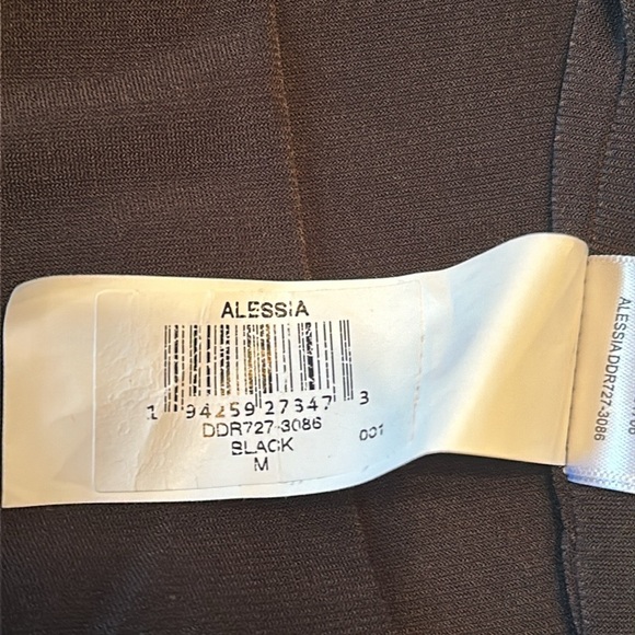 Dress the Population size medium black Alessia dress. - Picture 14 of 16